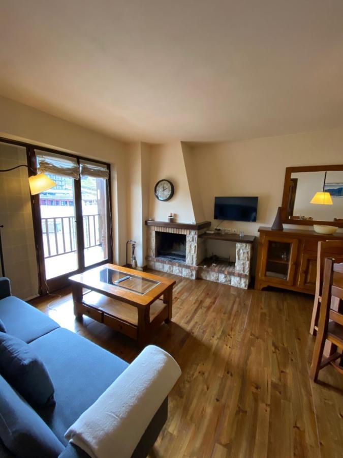 Panoramic Residencia Pista Llarga Apartment Alp Exterior photo
