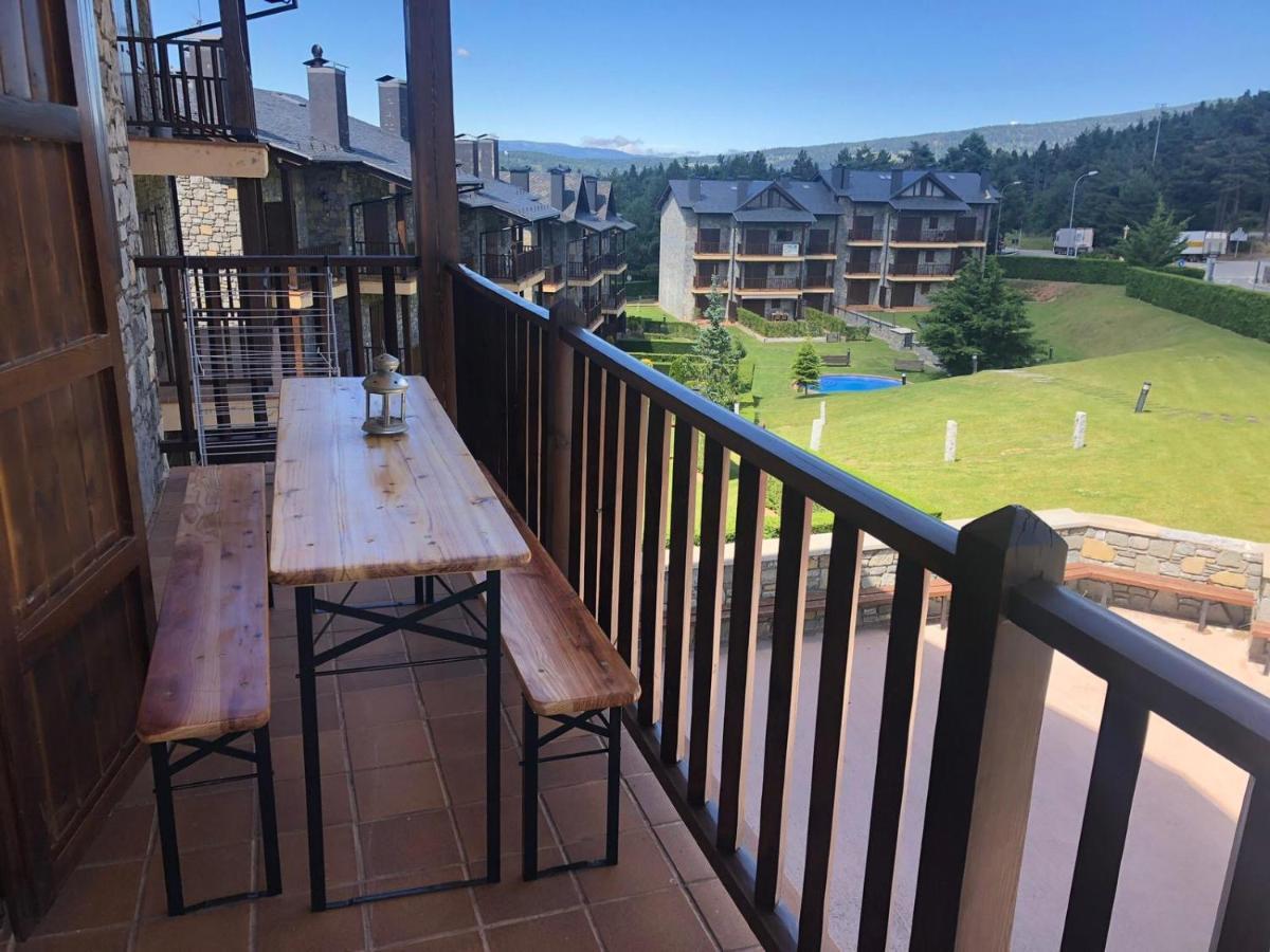 Panoramic Residencia Pista Llarga Apartment Alp Exterior photo